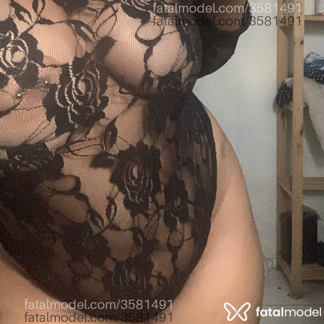 Acompanhante mulher morena (o) de olhos castanhos - Melzynha