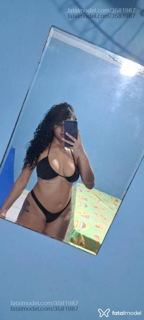 Acompanhante mulher morena (o) de olhos castanhos - Eduarda Santos