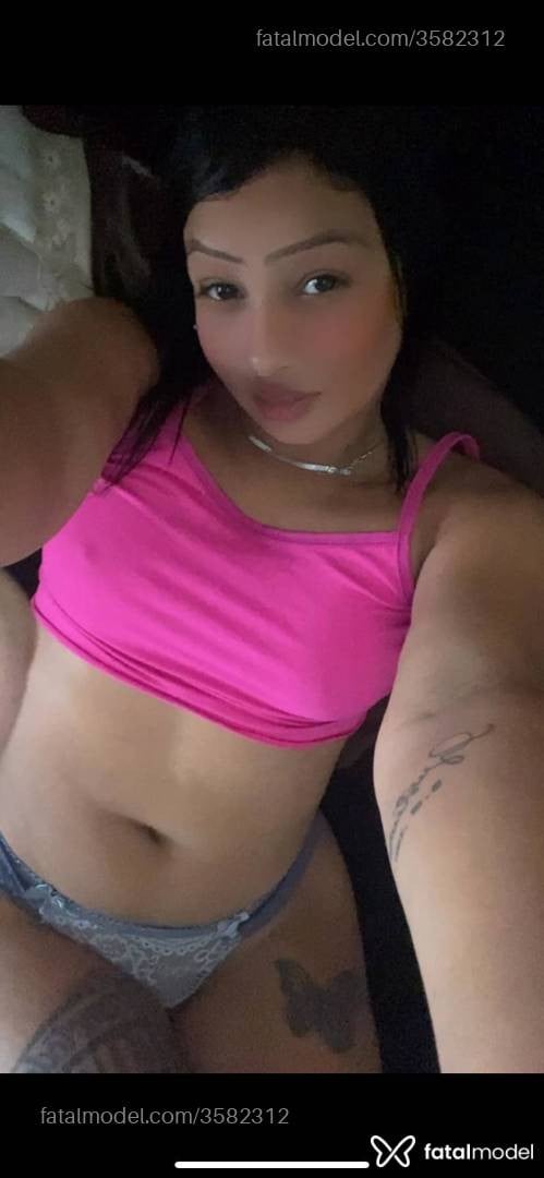 Acompanhante mulher morena (o) de olhos castanhos - Deyse