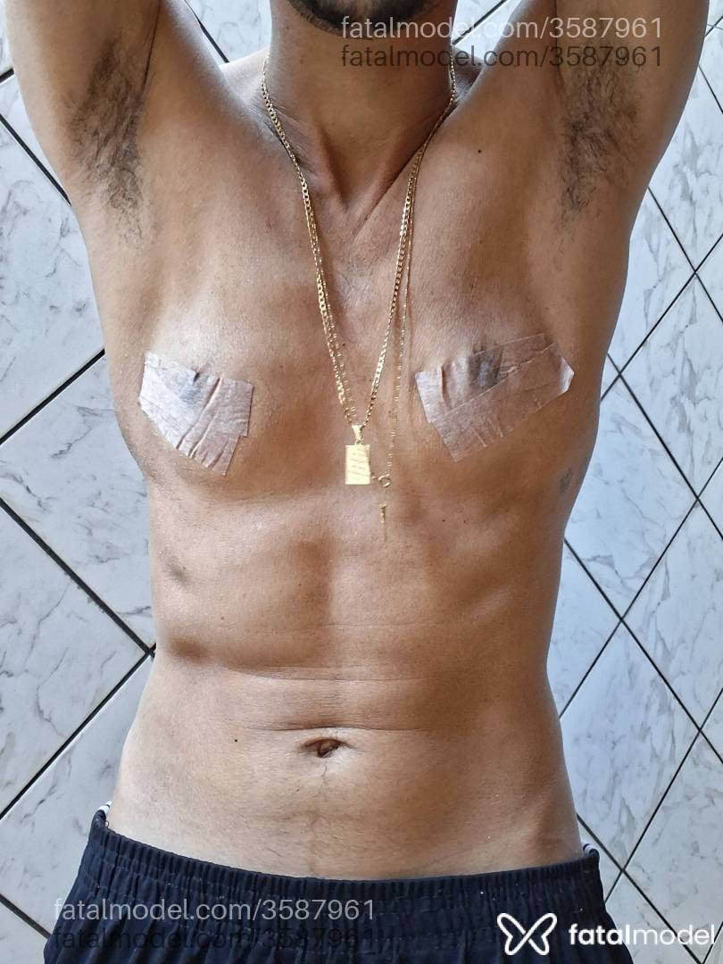 Acompanhante homem trans morena (o) de olhos castanhos - Dante