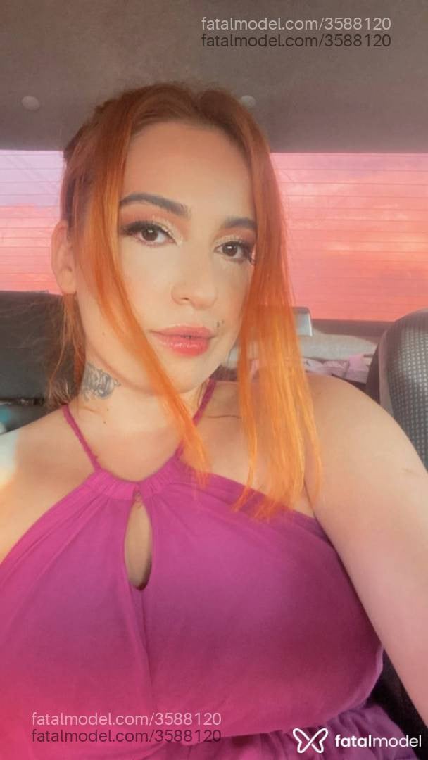 Acompanhante mulher ruiva (o) de olhos castanhos - Leticia