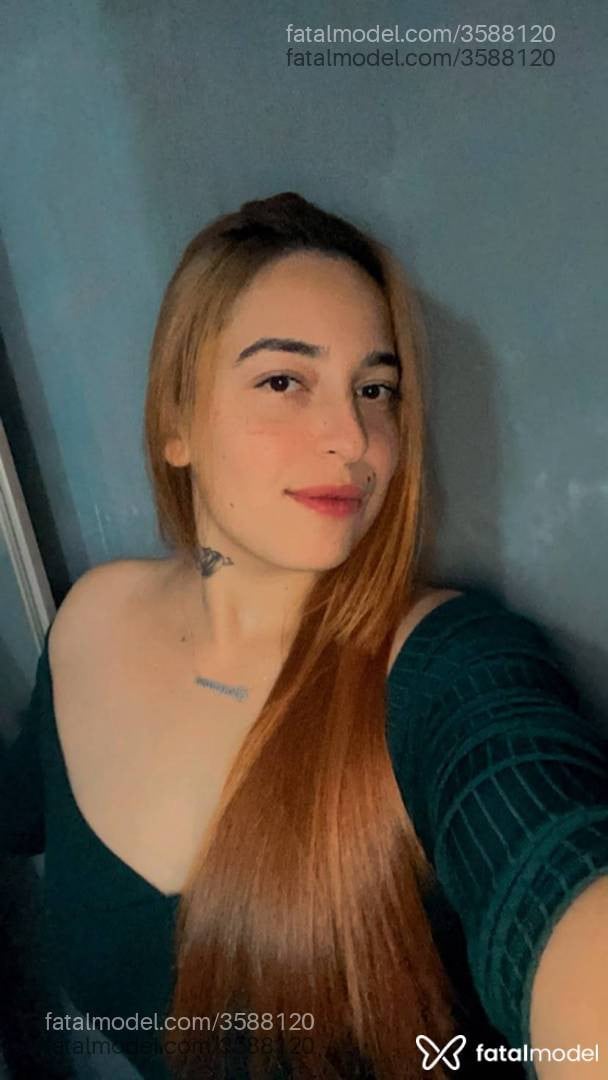 Acompanhante mulher ruiva (o) de olhos castanhos - Leticia