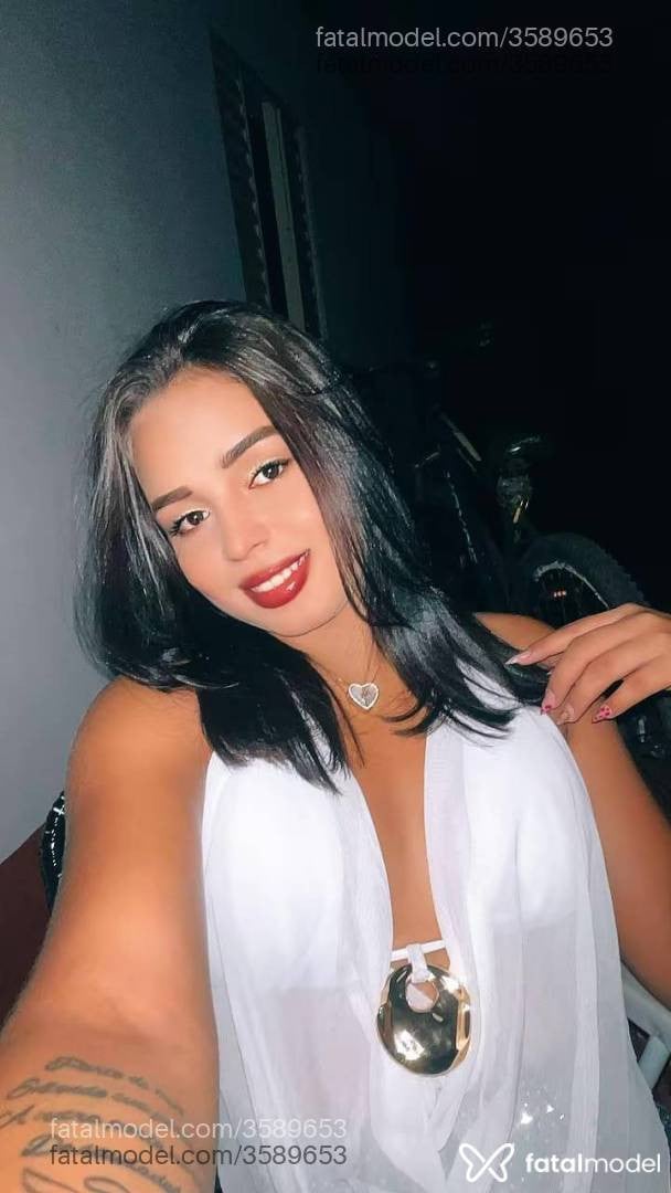 Acompanhante mulher com cabelo castanho de olhos castanhos - Angel