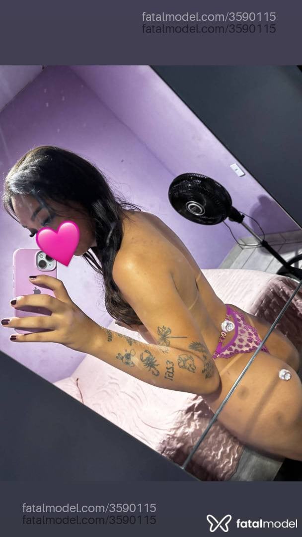 Acompanhante mulher trans morena (o) de olhos castanhos - Mayra