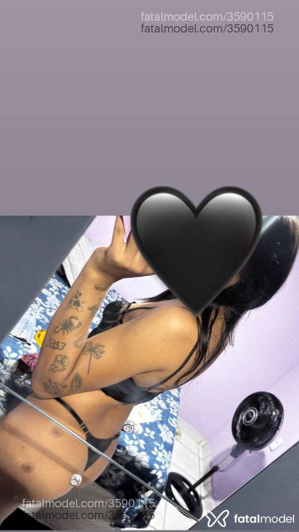 Acompanhante mulher trans morena (o) de olhos castanhos - Mayra