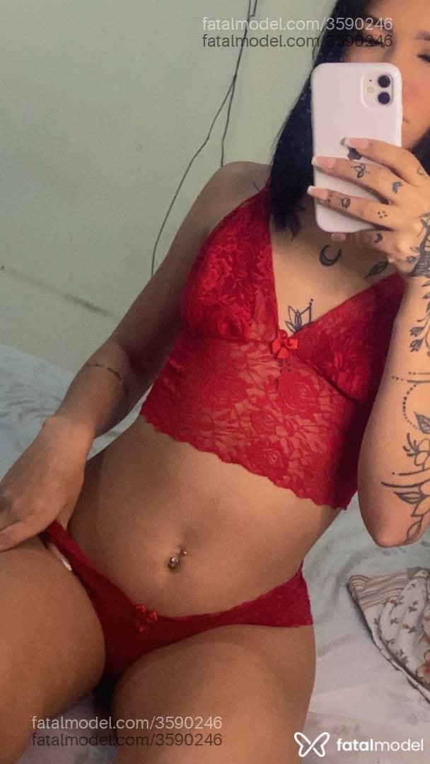 Acompanhante mulher morena (o) de olhos mel - Layla Silva