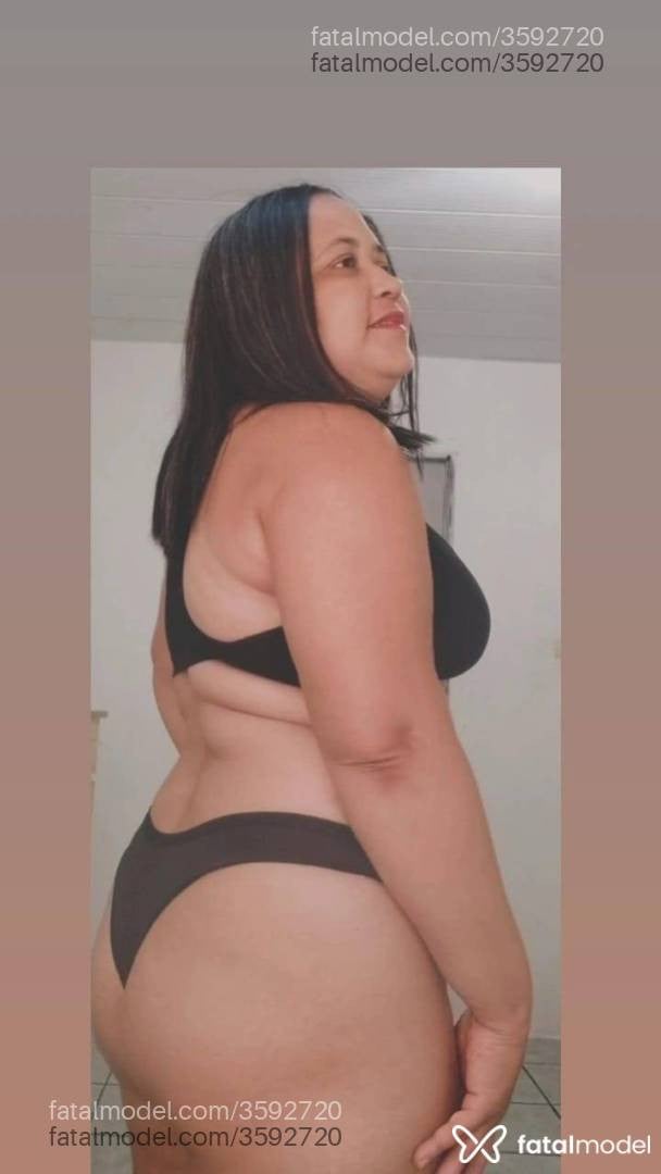 Acompanhante mulher morena (o) de olhos pretos - Priscila Oliveira