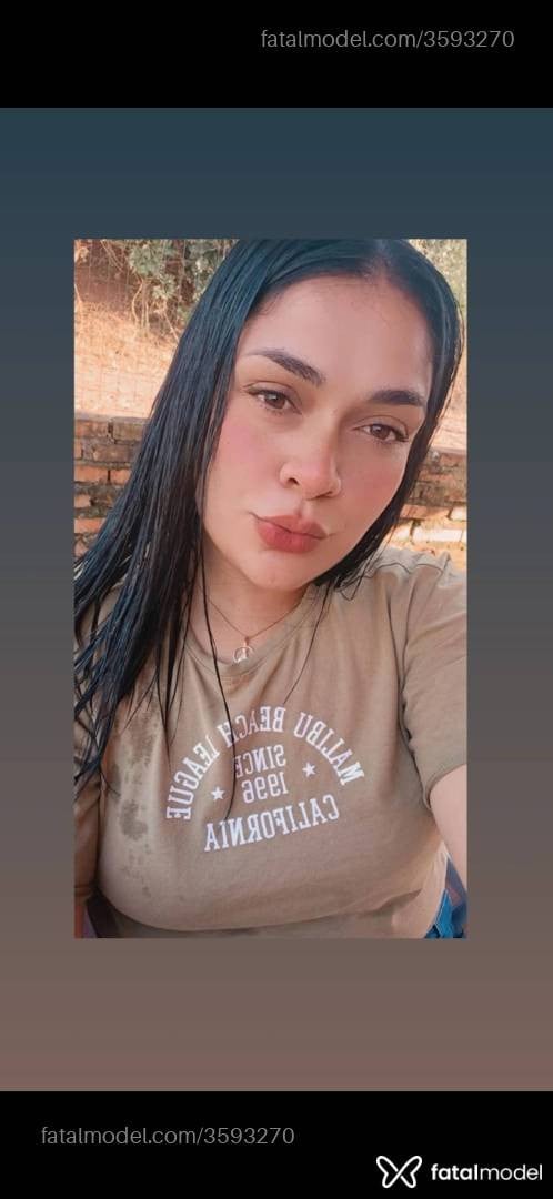 Acompanhante mulher morena (o) de olhos castanhos - Débora