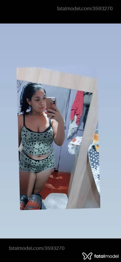 Acompanhante mulher morena (o) de olhos castanhos - Débora