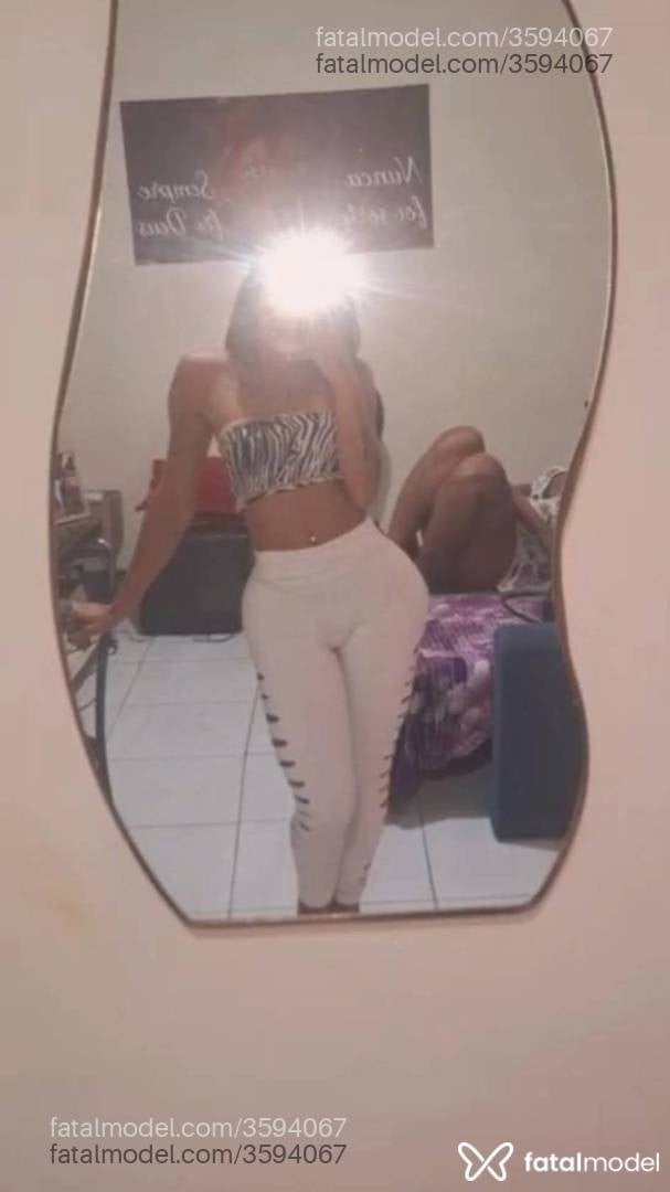 Acompanhante mulher trans morena (o) de olhos castanhos - Ninfetamirella