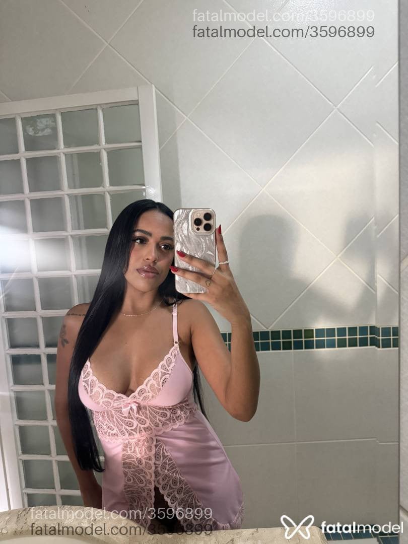 Acompanhante mulher morena (o) de olhos pretos - Agatha
