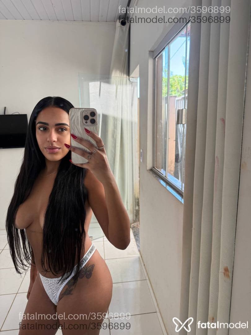 Acompanhante mulher morena (o) de olhos pretos - Agatha