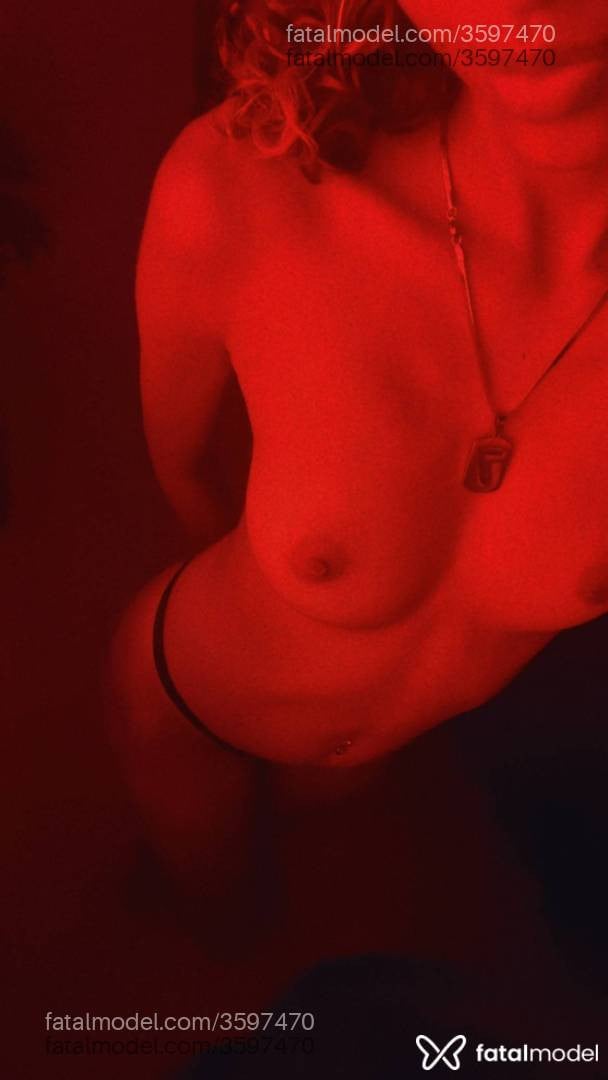 Acompanhante mulher morena (o) de olhos castanhos - Paolla Ferraz