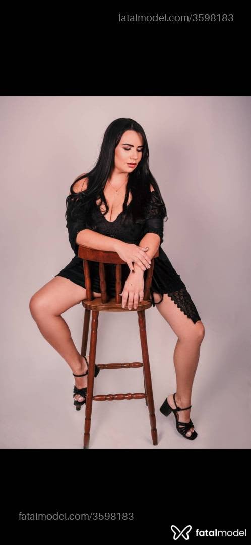 Acompanhante mulher morena (o) de olhos mel - Isabela