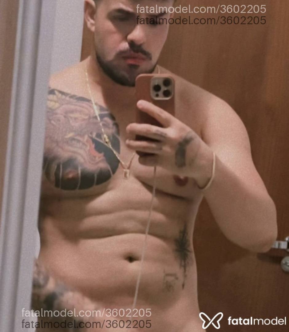 Acompanhante homem morena (o) de olhos castanhos - Caio Montenegro