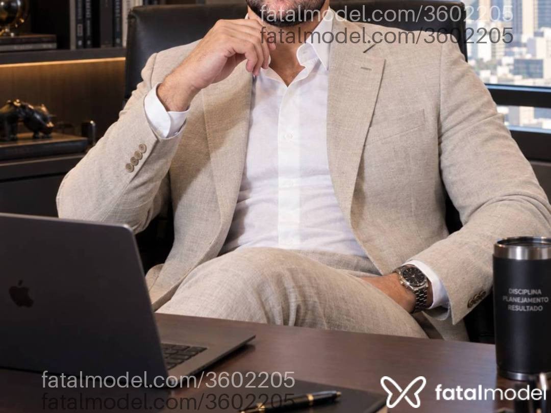 Acompanhante homem morena (o) de olhos castanhos - Caio Montenegro