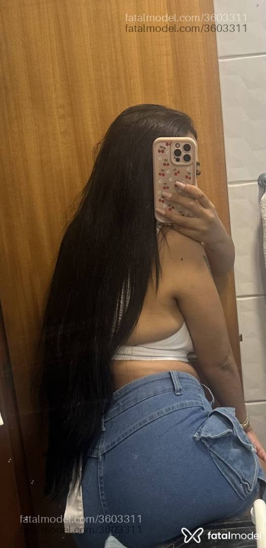 Acompanhante mulher morena (o) de olhos castanhos - Amanda