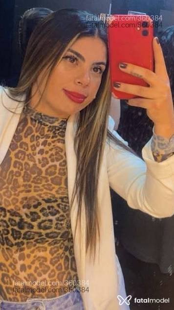 Acompanhante mulher loira (o) de olhos castanhos - Malu guedes