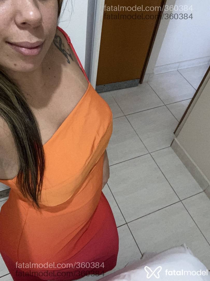 Acompanhante mulher loira (o) de olhos castanhos - Malu guedes