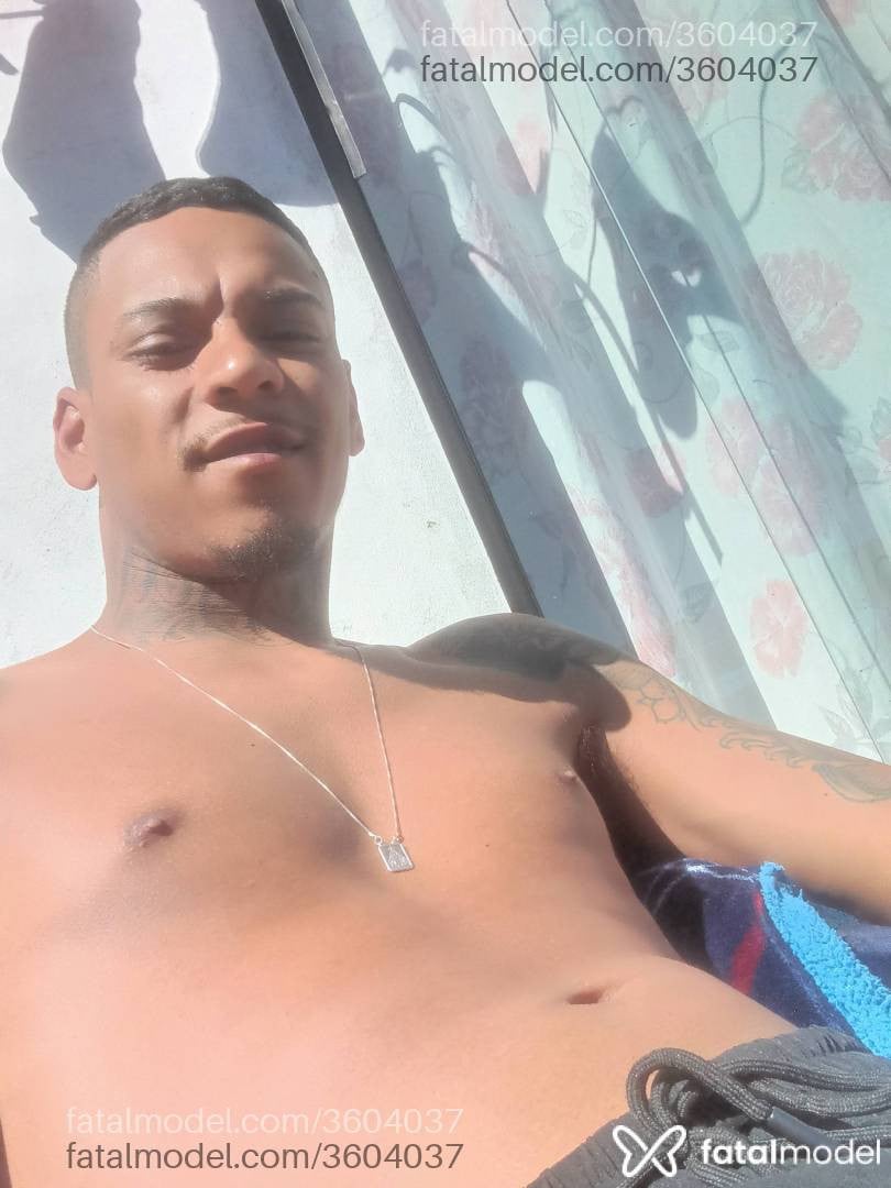 Acompanhante homem morena (o) de olhos mel - Joao
