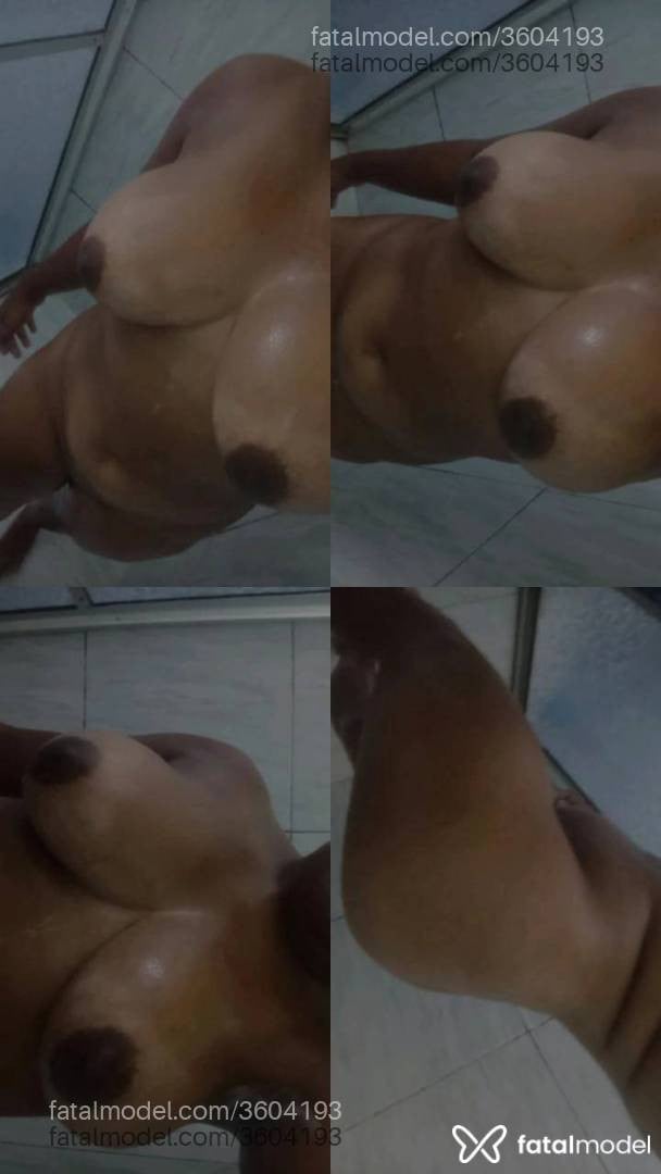 Acompanhante mulher morena (o) de olhos pretos - Manuela