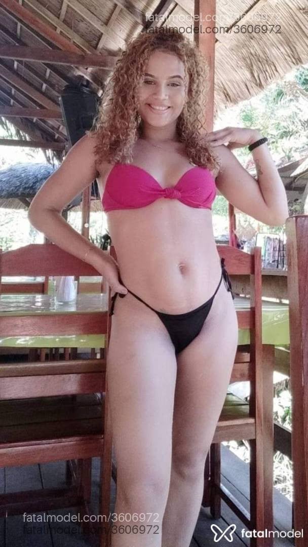 Acompanhante mulher loira (o) de olhos verdes - Antonela