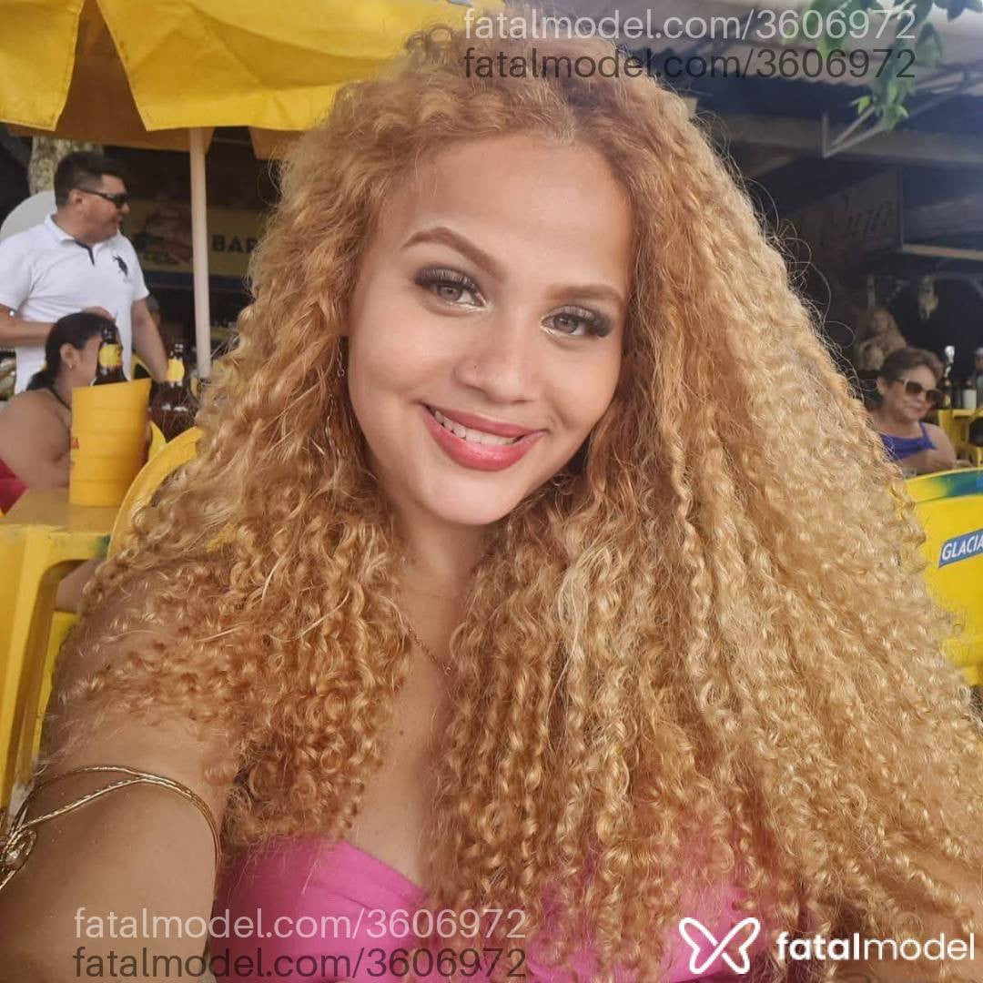 Acompanhante mulher loira (o) de olhos verdes - Antonela