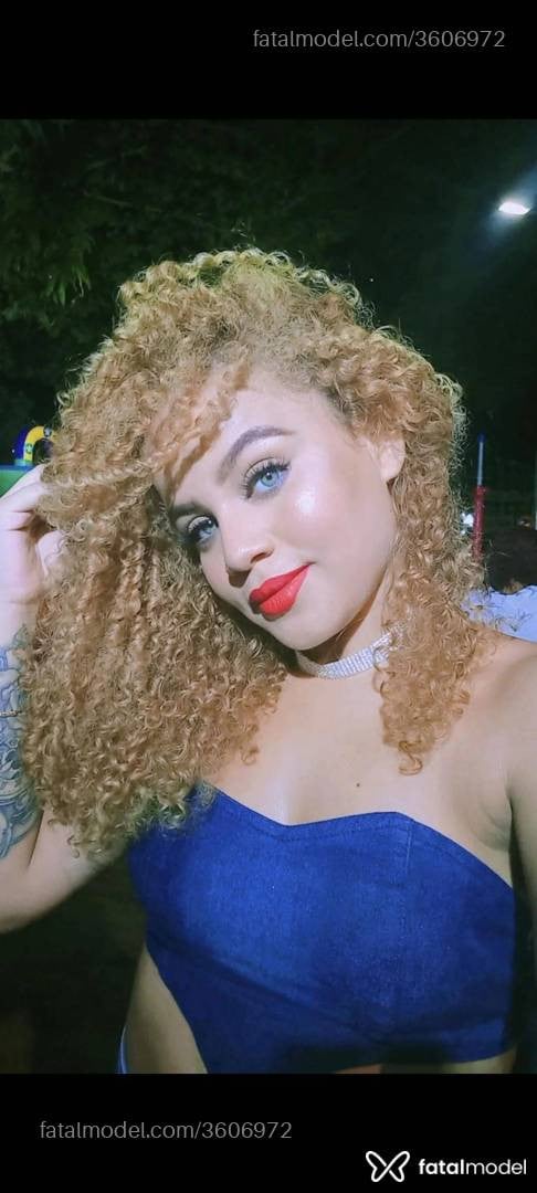 Acompanhante mulher loira (o) de olhos verdes - Antonela