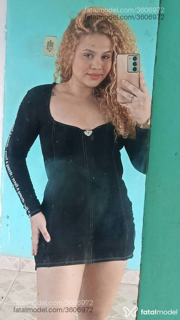 Acompanhante mulher loira (o) de olhos verdes - Antonela