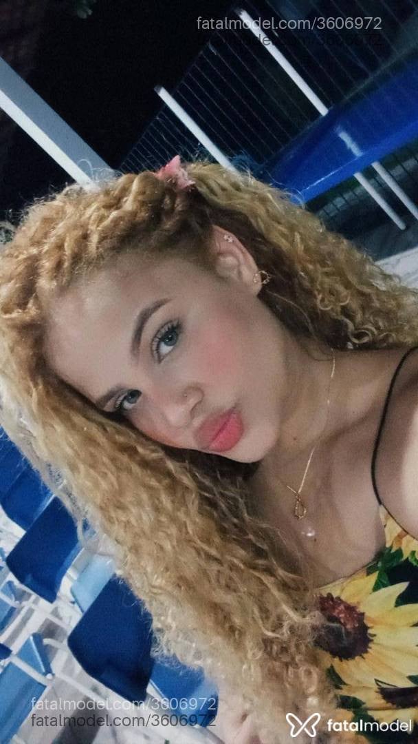 Acompanhante mulher loira (o) de olhos verdes - Antonela
