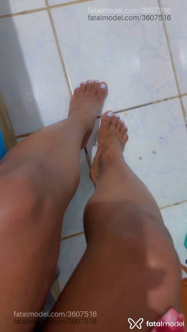 Acompanhante mulher trans morena (o) de olhos pretos - Angel Female