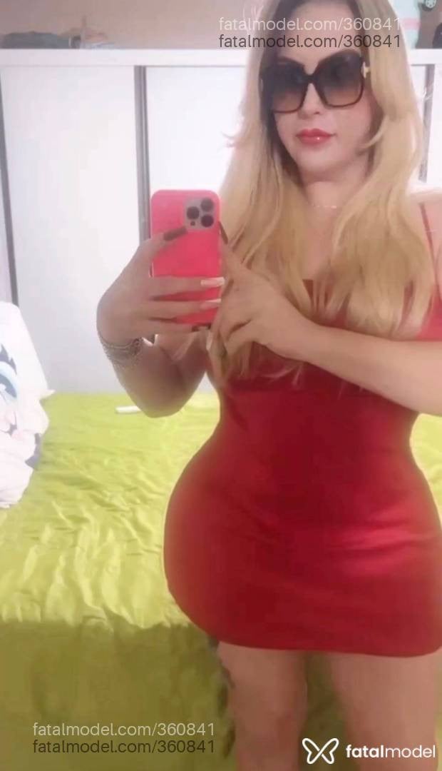 Acompanhante travesti loira (o) de olhos azuis em Sumaré - Renata Mello Rios
