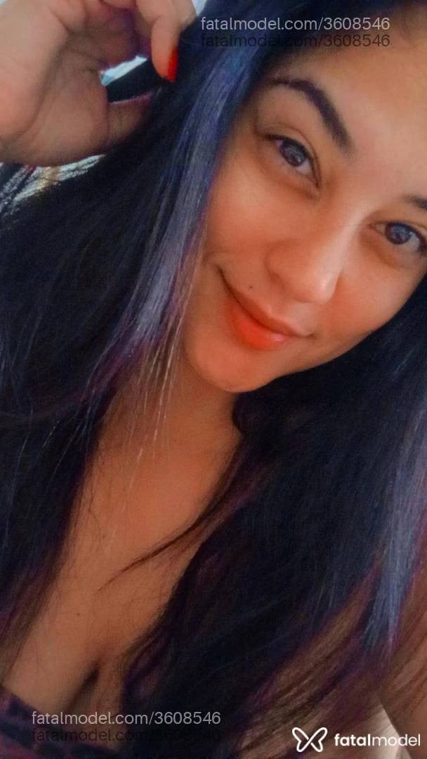 Acompanhante mulher morena (o) de olhos castanhos - Nahzinhapluz