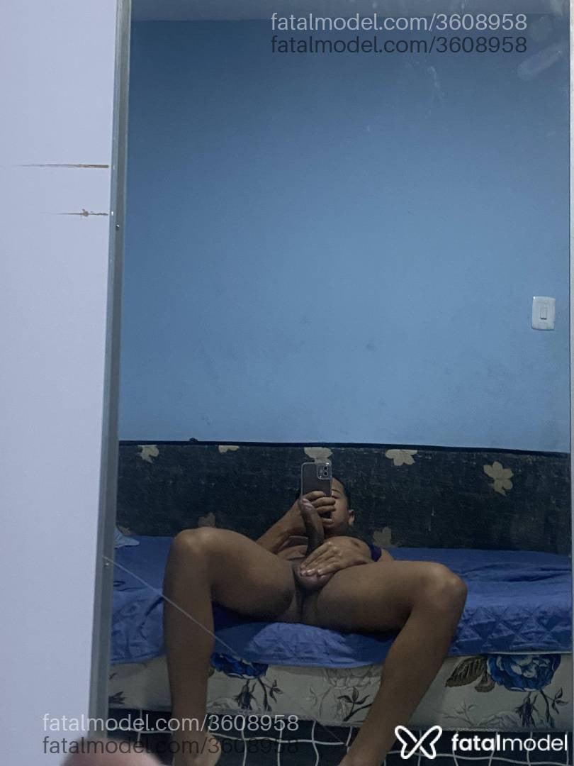 Acompanhante homem morena (o) de olhos pretos - Victor