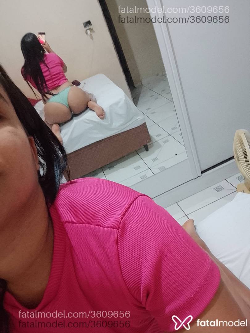 Acompanhante mulher morena (o) de olhos pretos - Hanna
