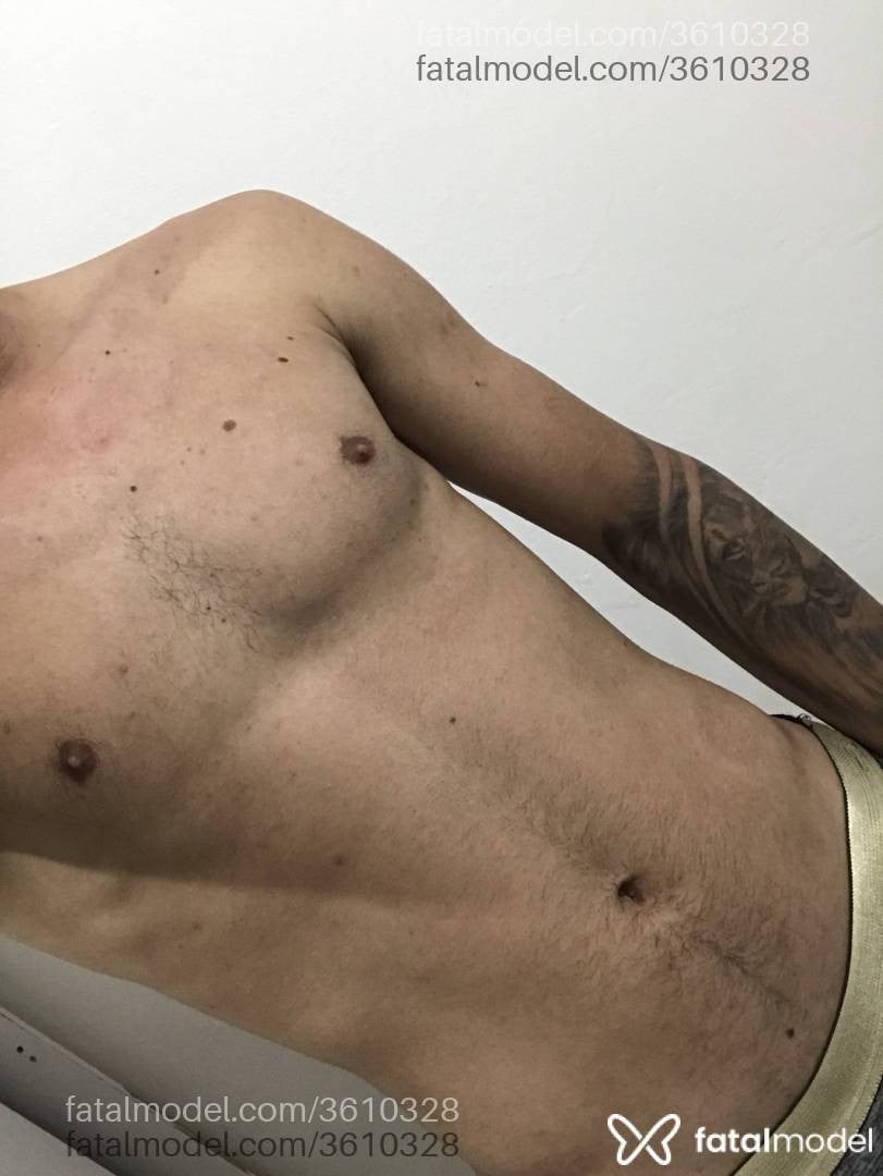 Acompanhante homem com cabelo castanho de olhos castanhos - Kaue Gomes