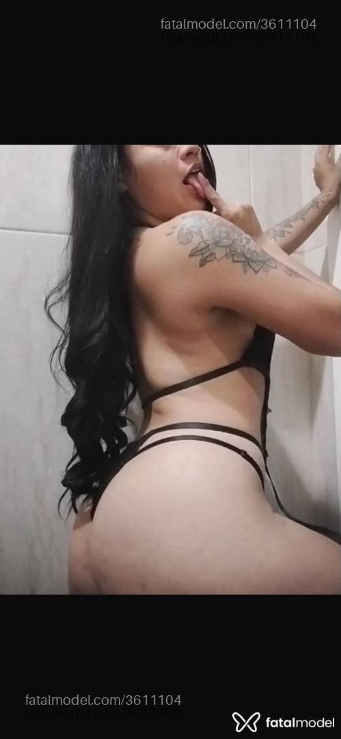Acompanhante mulher morena (o) de olhos pretos - Indiiazinhaa