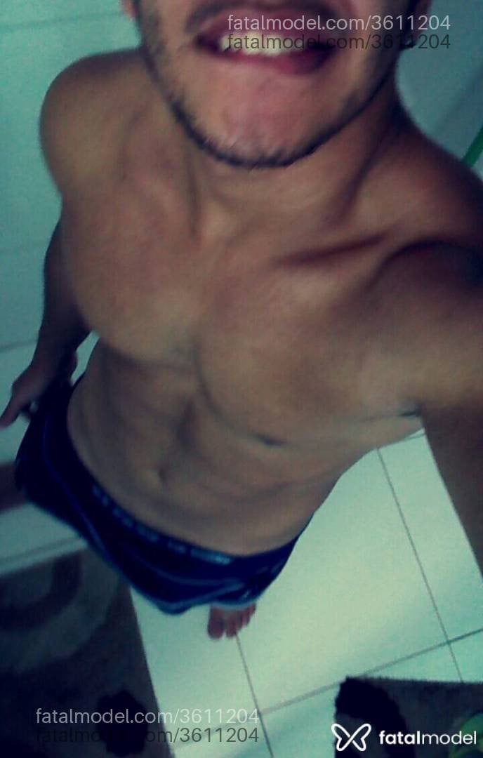 Acompanhante homem morena (o) de olhos castanhos - Bruno