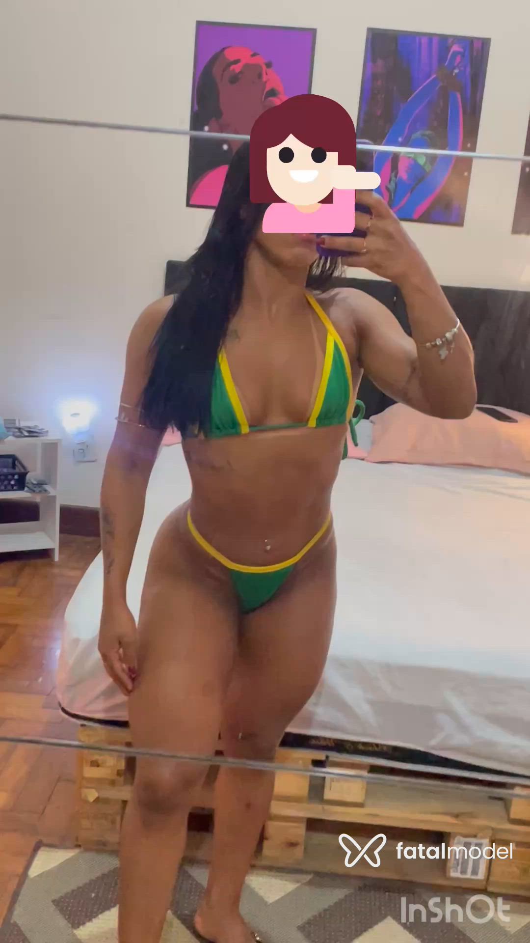 Acompanhante mulher morena (o) de olhos castanhos - Melissa