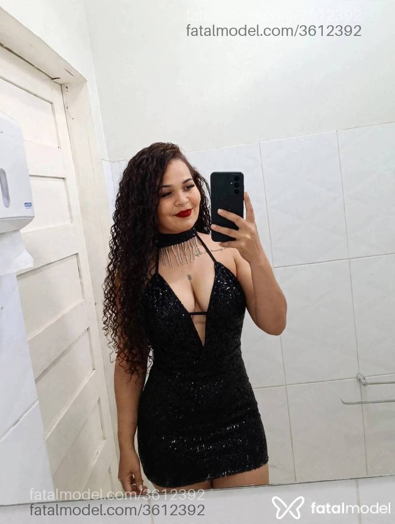 Acompanhante mulher com cabelo castanho de olhos mel - Beatriz