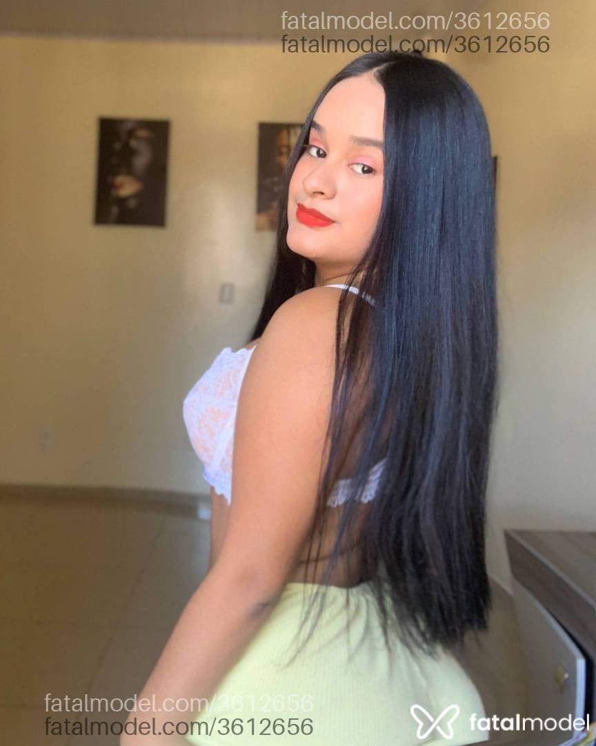 Acompanhante mulher morena (o) de olhos pretos - Lorena