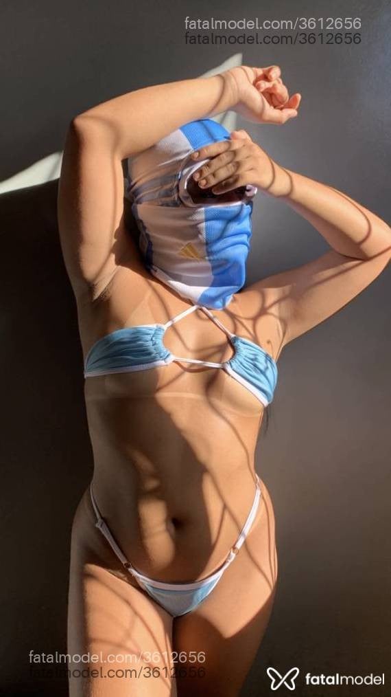 Acompanhante mulher morena (o) de olhos pretos - Lorena