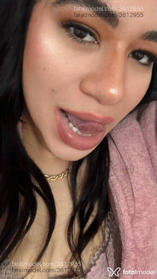 Acompanhante mulher morena (o) de olhos castanhos - Fernanda