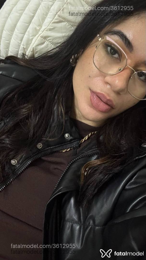 Acompanhante mulher morena (o) de olhos castanhos - Fernanda