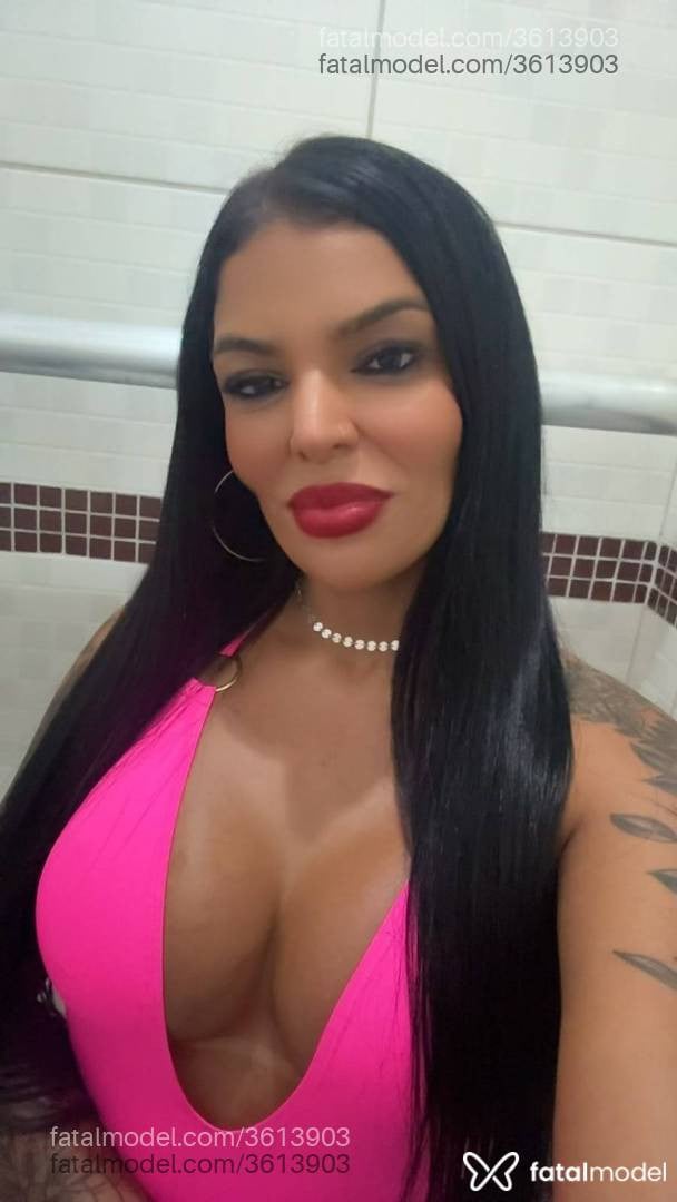 Acompanhante mulher morena (o) de olhos pretos - Jadde