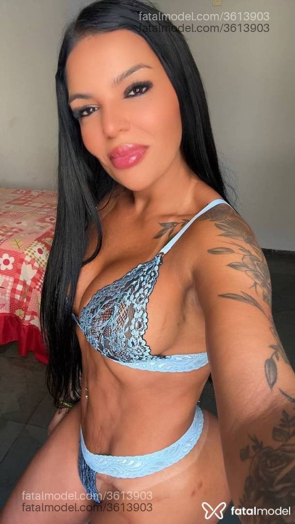 Acompanhante mulher morena (o) de olhos pretos - Jadde