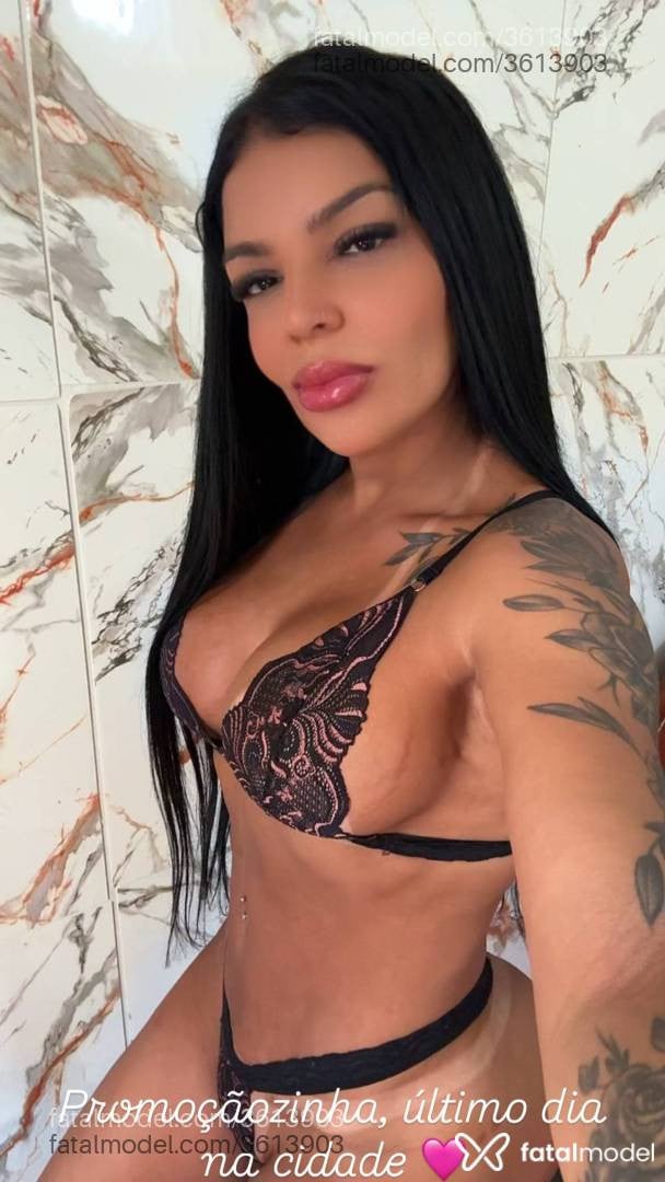 Acompanhante mulher morena (o) de olhos pretos - Jadde