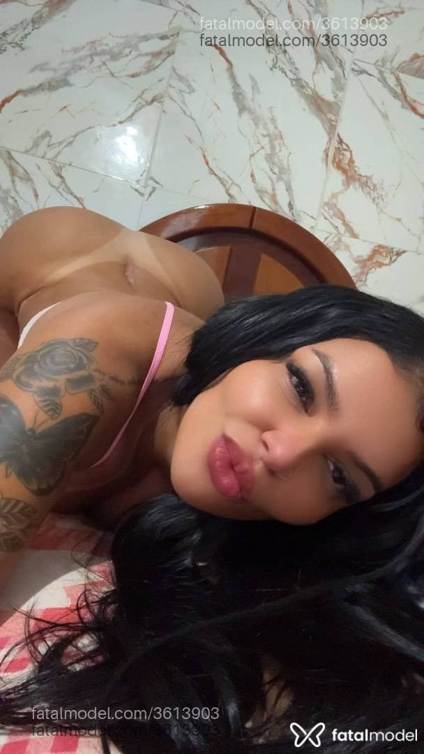 Acompanhante mulher morena (o) de olhos pretos - Jadde
