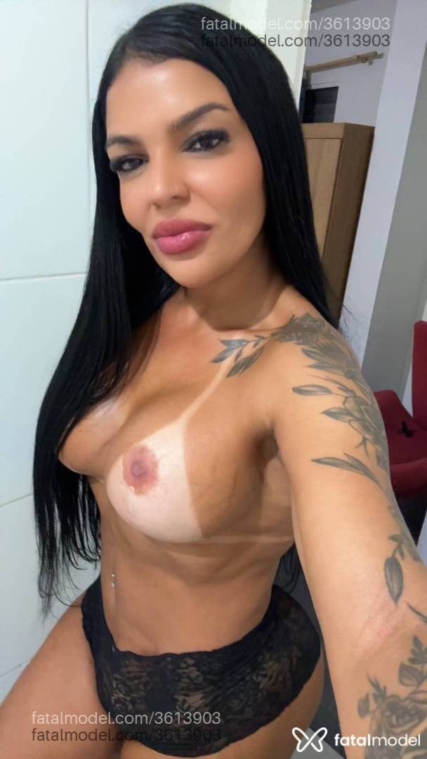 Acompanhante mulher morena (o) de olhos pretos - Jadde