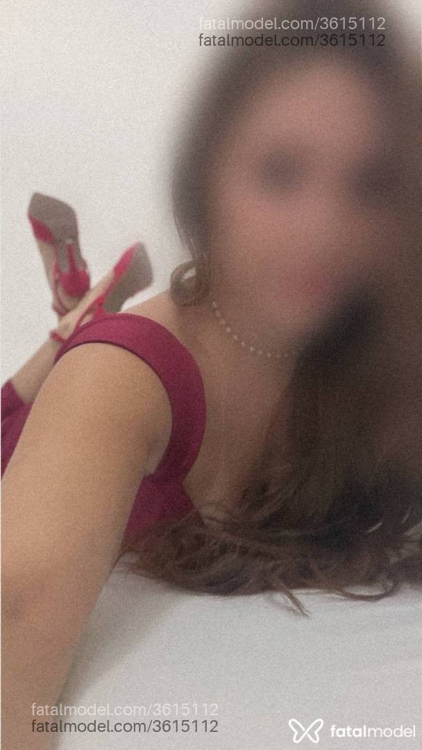 Acompanhante mulher ruiva (o) de olhos castanhos - Lara Avellar